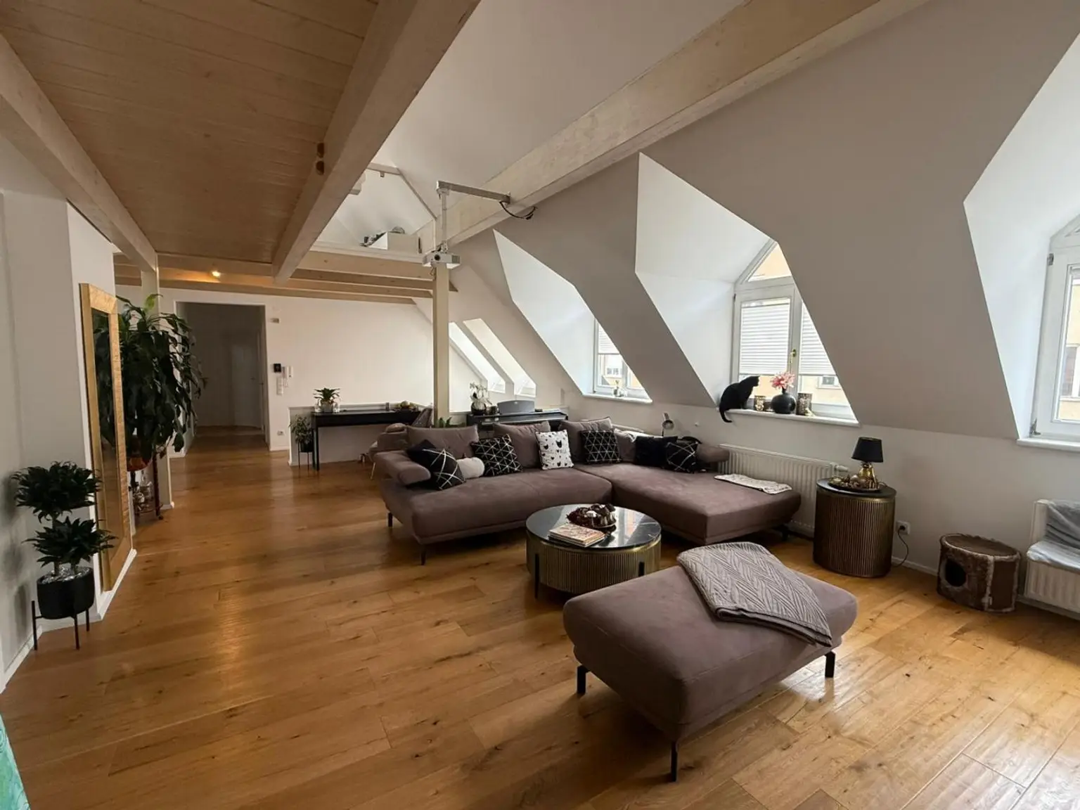 Traumhafte Penthousewohnung als Maisonette mit Dachterrasse und Garage