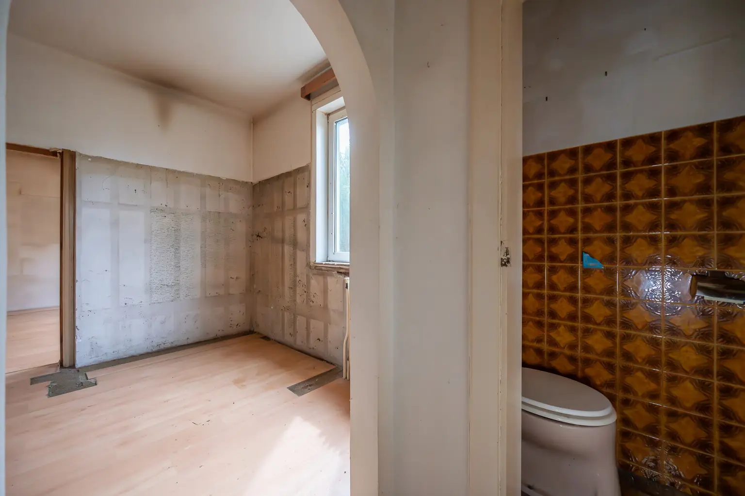 Make it yours: Eckgrundstück in ruhiger Lage – Sanierung oder Abriss für Ihr perfektes neues Zuhause