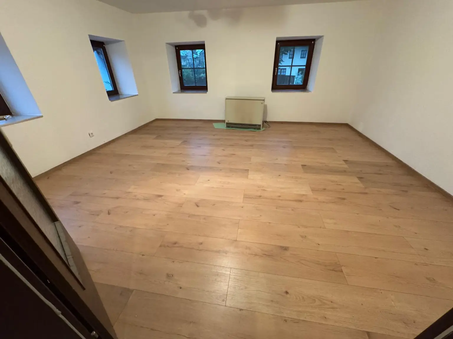 "GRÖDIG - Kleines 2 Zimmer Appartement mit PKW-Stellplatz"