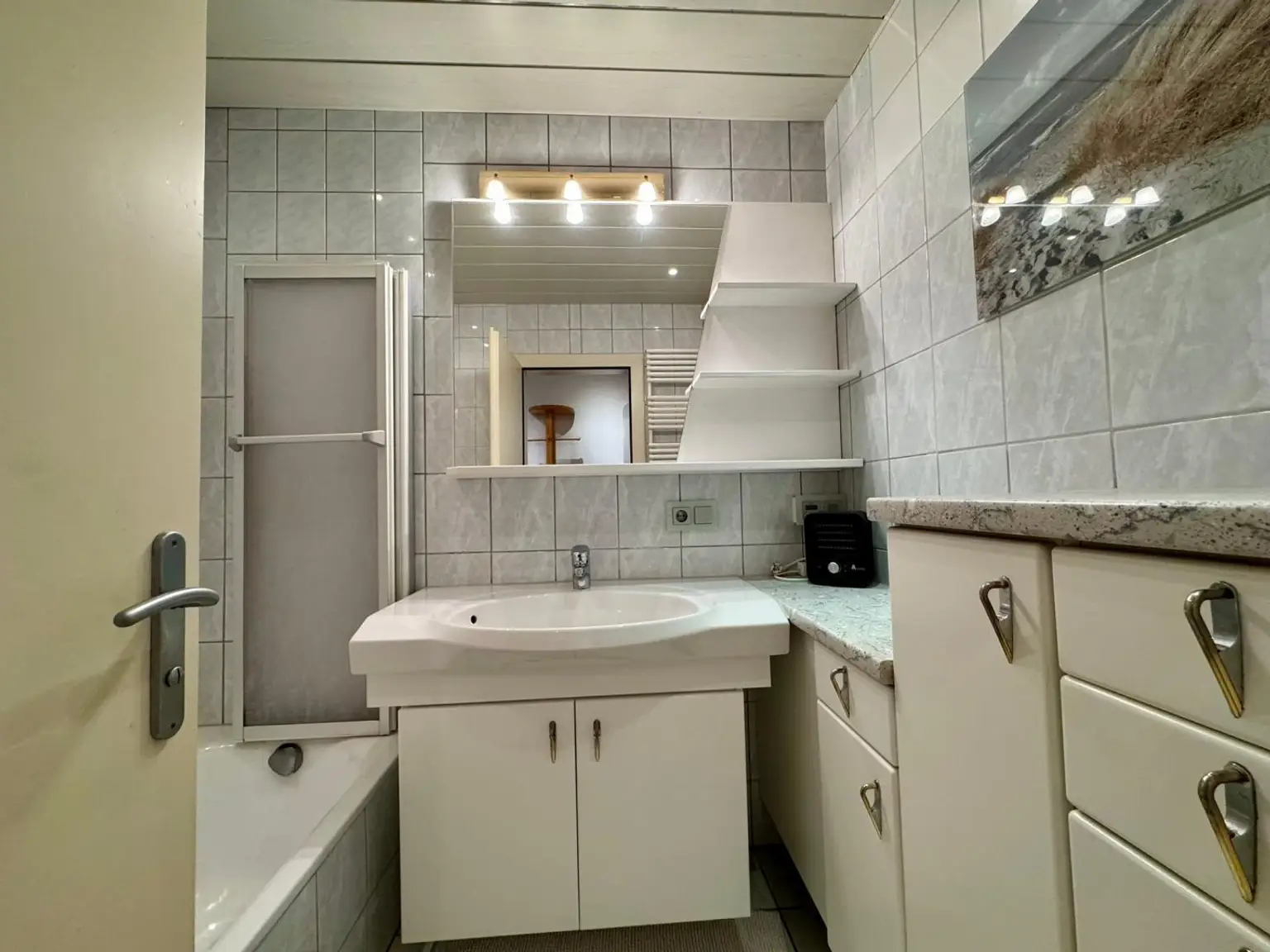 NEU! Natur. Ruhe. Lebensfreude. 4-Zimmer-Wohnung – möbliert, familienfreundlich & mit Bergblick