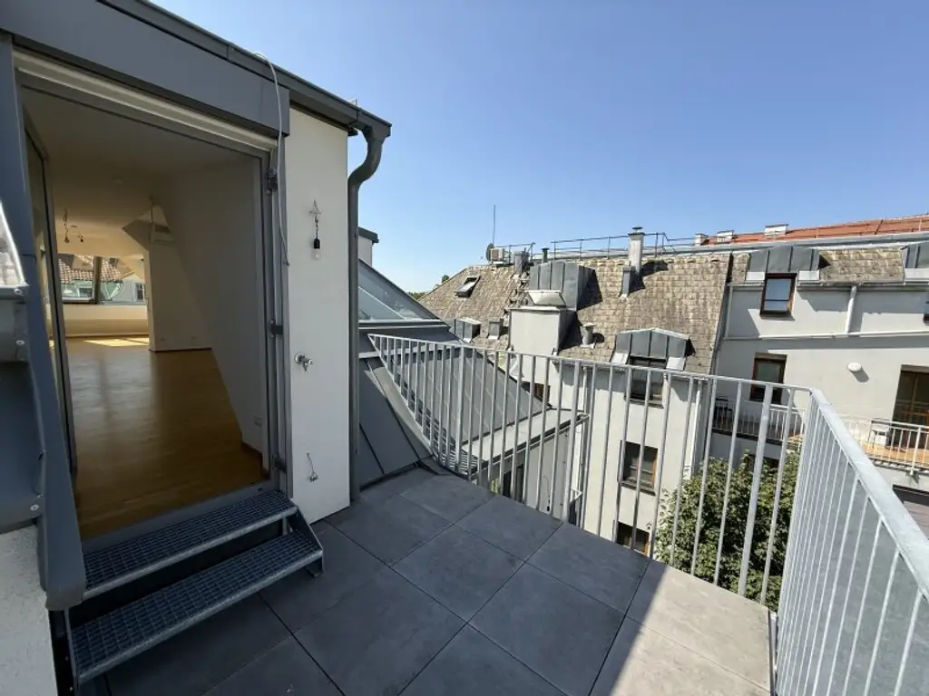 BELGHOFERHAUS 42 - Exklusive 3-Zimmer Penthousewohnung mit direktem Liftzugang und Klimageräten sowie eigener Dachterrasse
