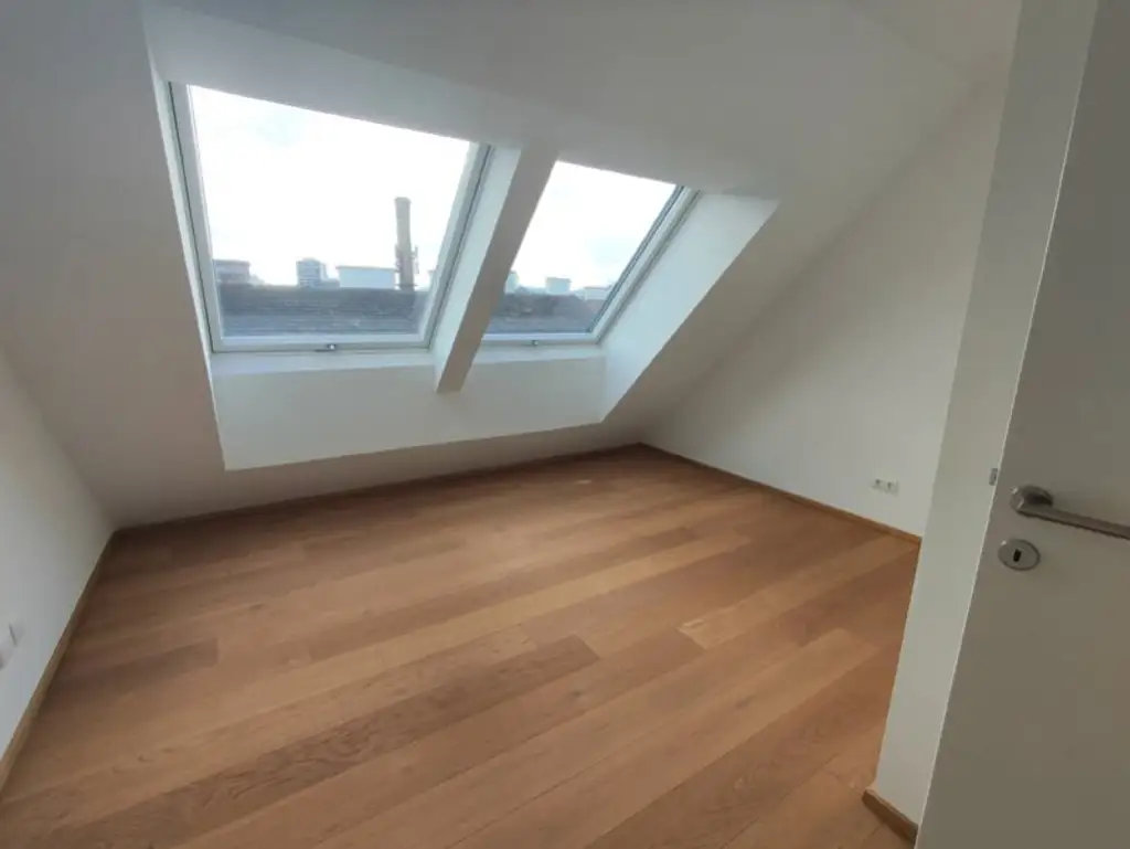 Modern wohnen in Meidling! DG-3-Zimmer-Erstbezug mit Terrasse - Top72
