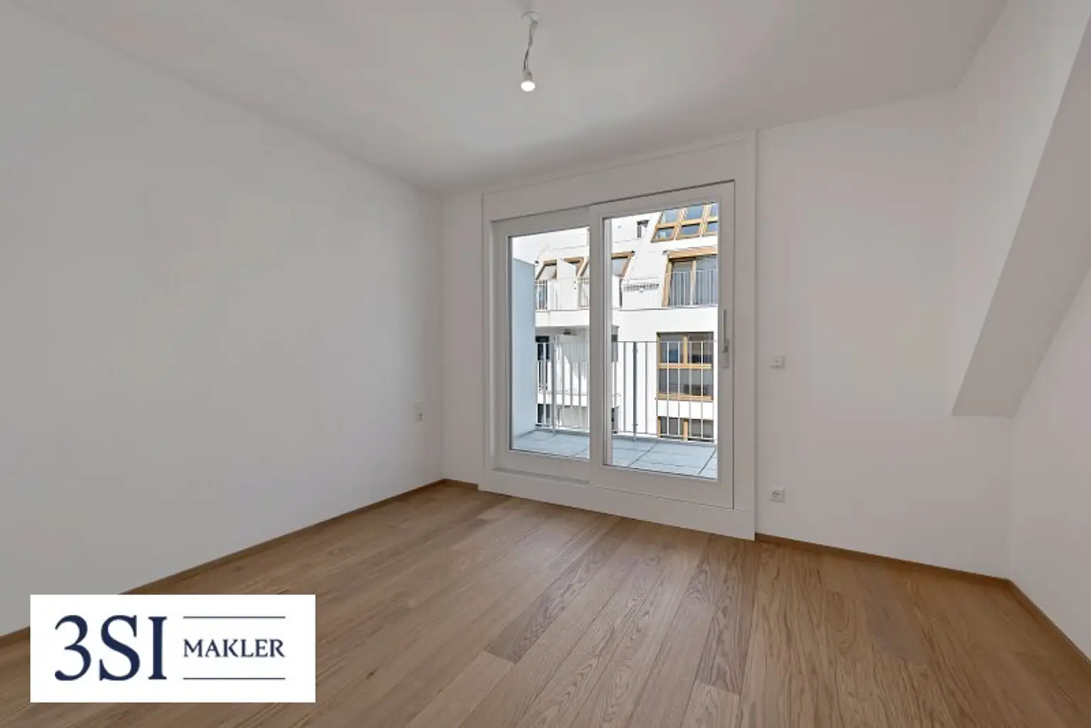 The Temptation: Modern und hochwertige Dachgeschosswohnung mit weitläufiger Terrasse - Nähe Kutschkermarkt