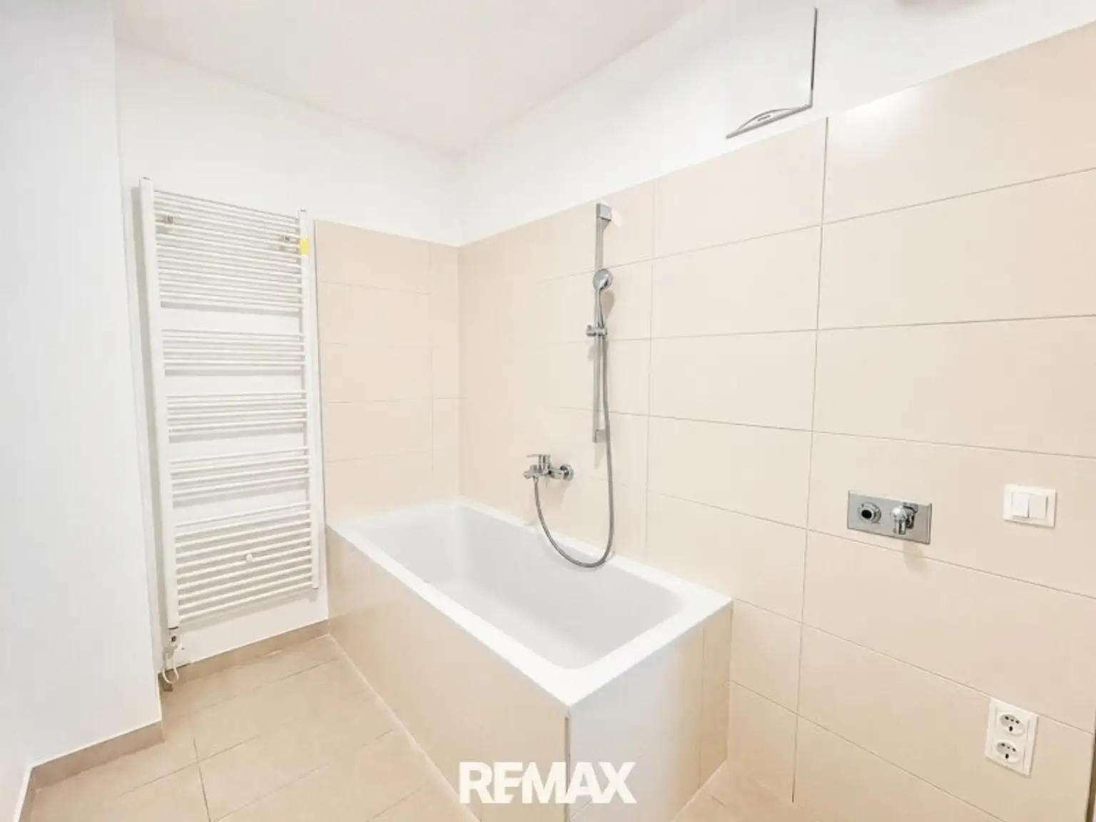 12 Badezimmer