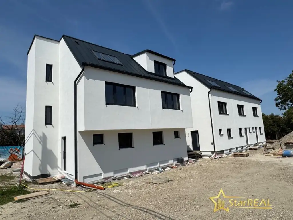 ÜBERGABE IM OKTOBER. LETZTE 2 HÄUSER! ZIEGEL-NEUBAU MIT PV-ANLAGE, KELLER UND TOP- AUSSTATTUNG! PROVISIONSFREI für den Käufer.