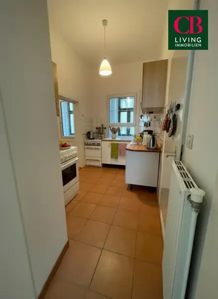 PREISHIT! GRUNDSANIERTE 2 ZIMMER HOFSEITIGE ALTBAUWOHNUNG IN TOP LAGE