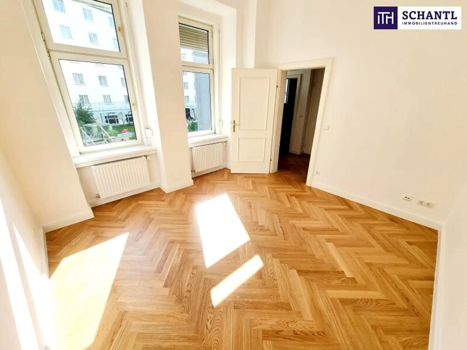 Stuck an der Decke. Gänsehaut im Herzen! 3 Zimmer und separate Küche in Bestlage in 1050 Wien! HIP und TRENDY die Gegend - Magisch schön das Altbauhaus - Ein MUST HAVE die Wohnung! TOP Infrastruktur + Beste öffentliche…
