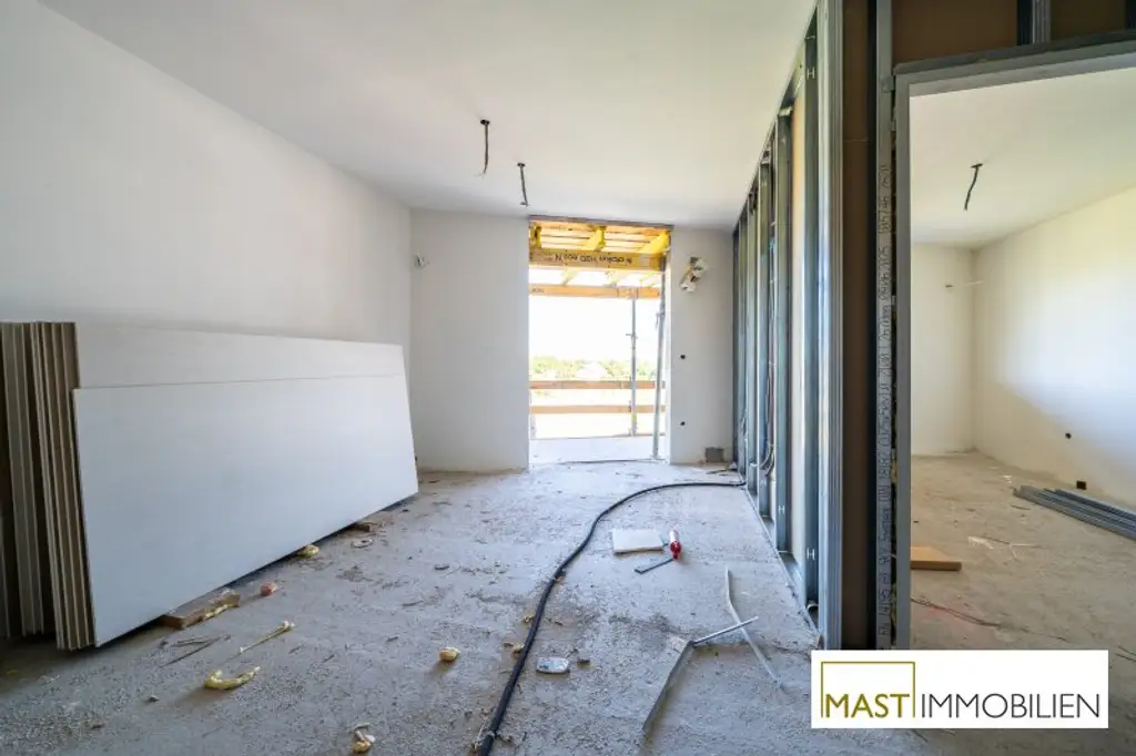 Unweit der Alten Donau und Donauzentrum - 2 Zimmer Wohnung mit 10 qm Balkon