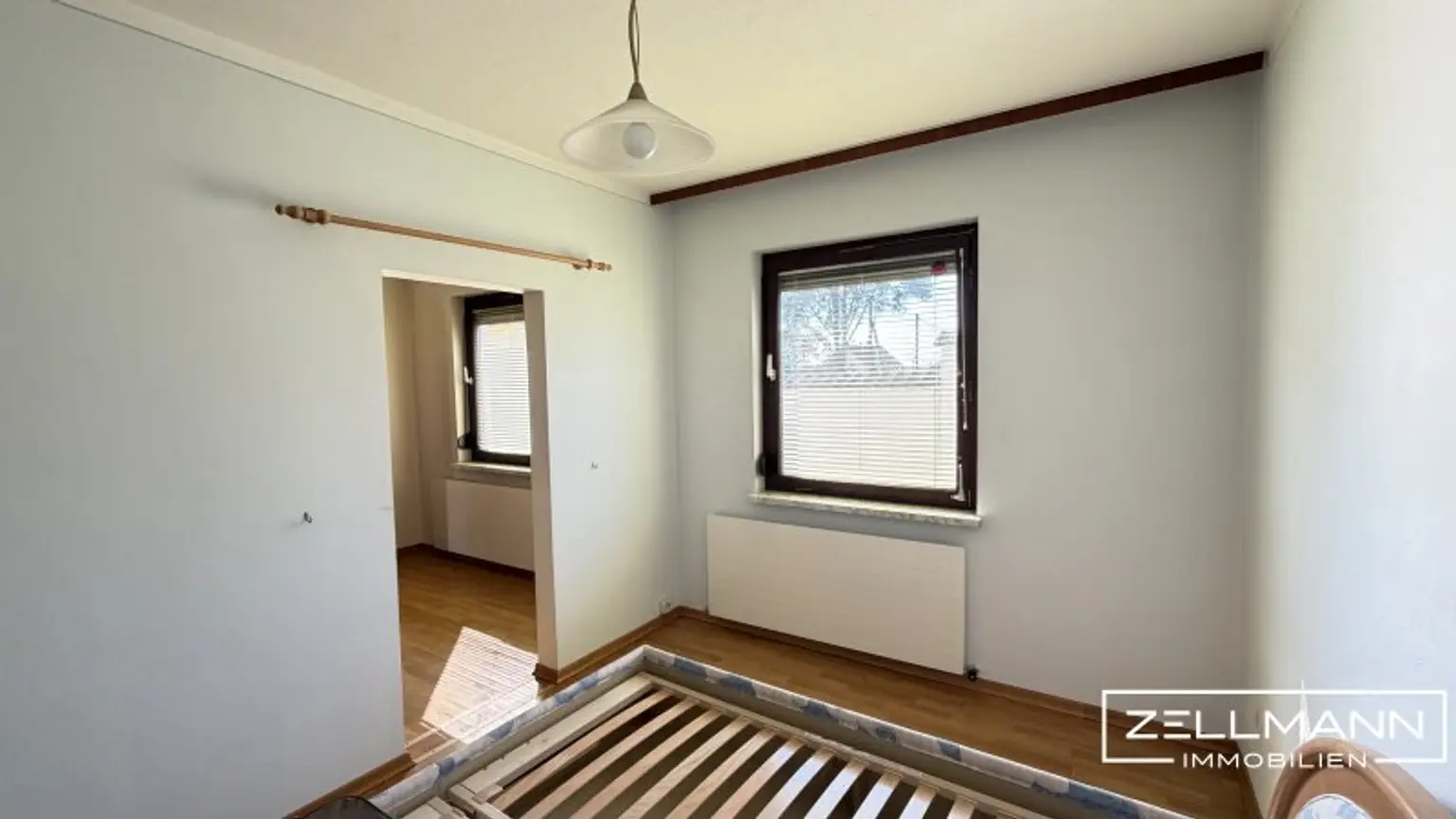 Viel Platz, viele Möglichkeiten – großzügiges Einfamilienhaus | ZELLMANN IMMOBILIEN