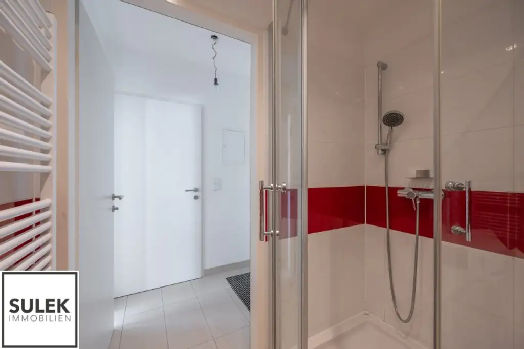 Nähe Floridsdorf Bahnhof (S+U): gepflegte 2-Zimmer-Wohnung mit tollen Lichtverhältnissen