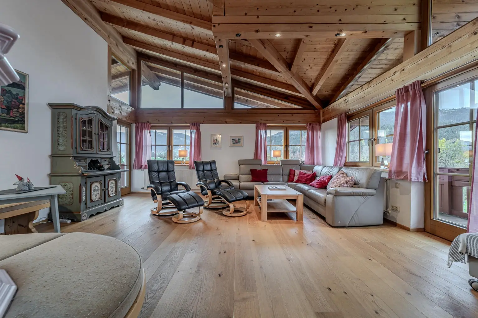 Wunderschöne Penthousewohnung mit imposantem Kaiserblick in Toplage