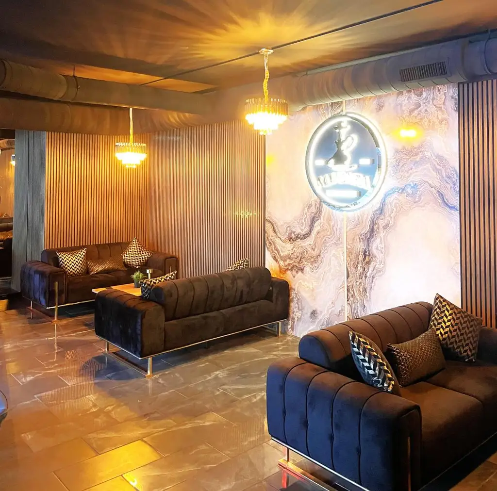 Schlüsselfertige Bar & Shisha Paradies