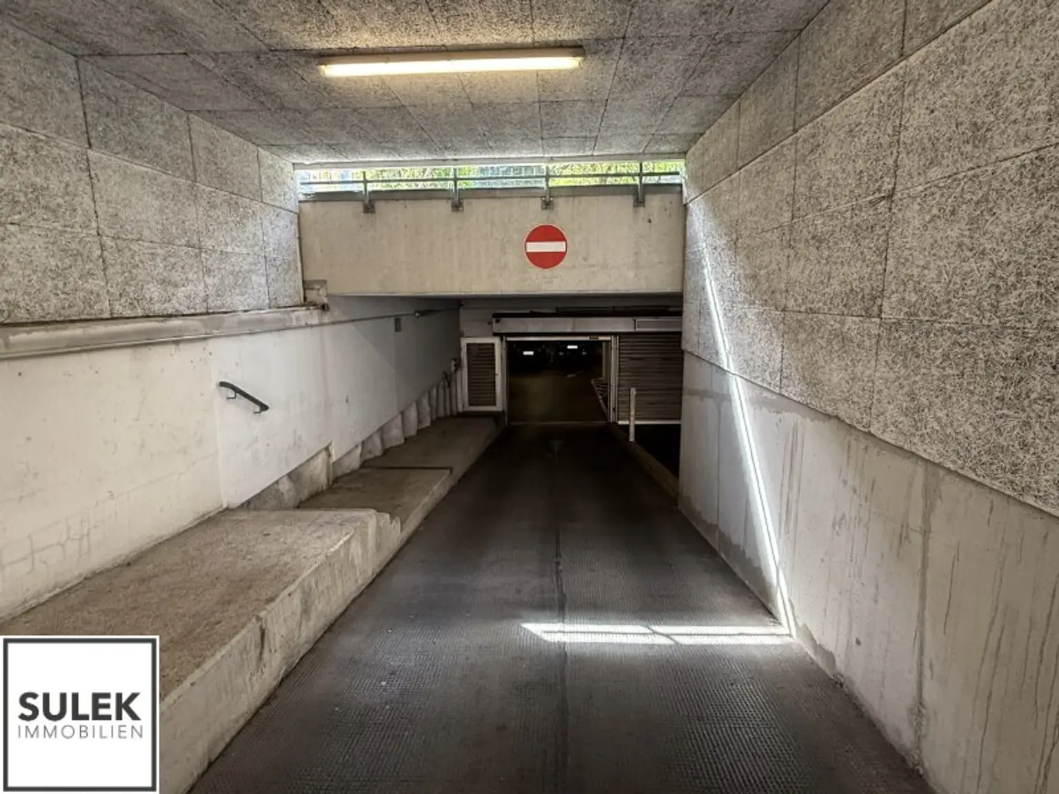 ab sofort: Garagenplatz in der Spengergasse nähe Matzleinsdorfer Platz zu Mieten!
