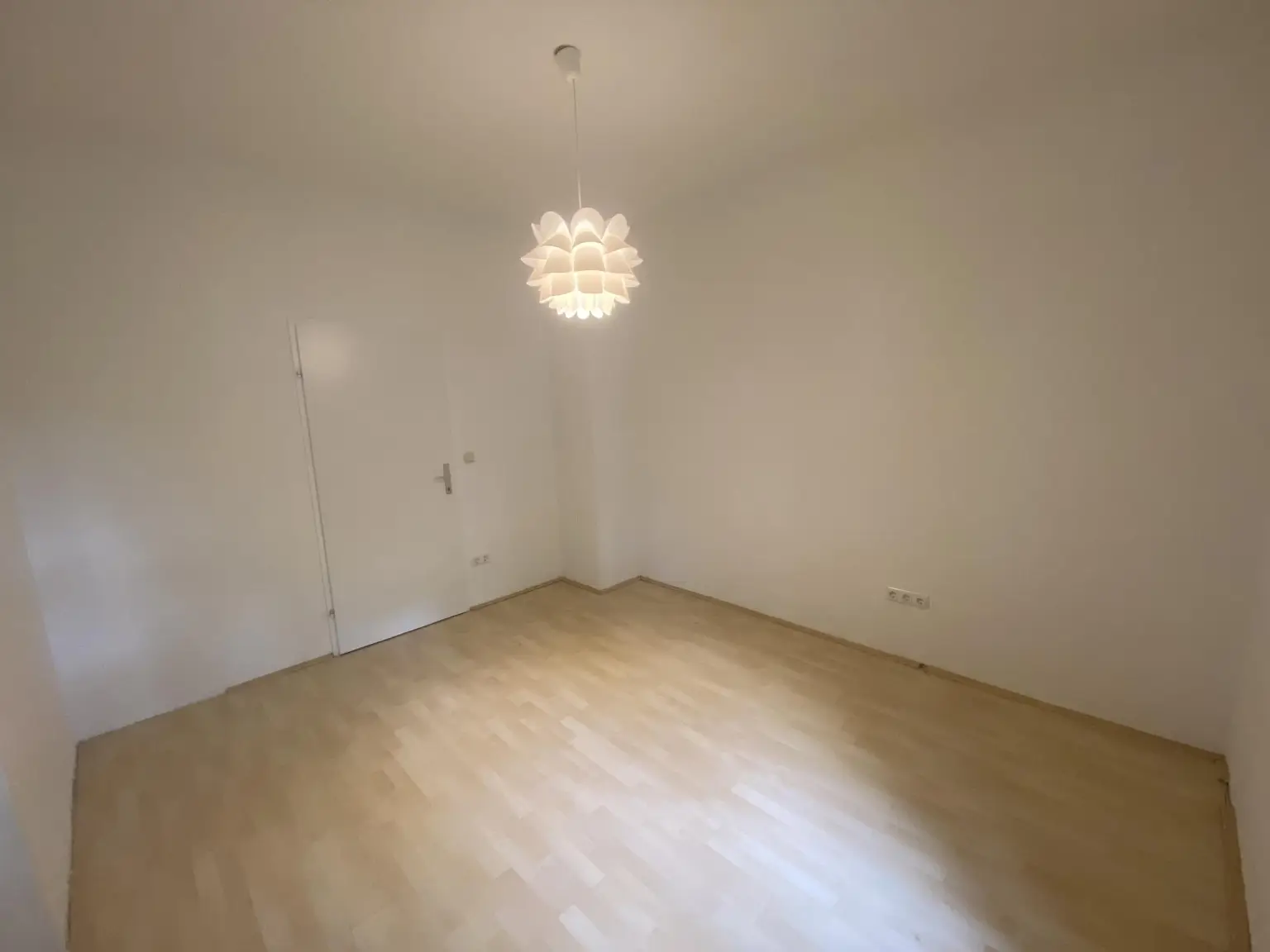 9 Schlafzimmer b
