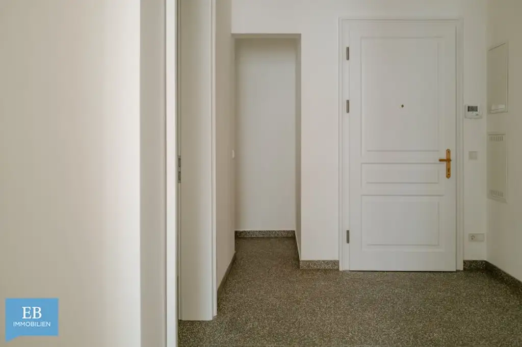 Charmante sonnige Garconniere in einem edlen Gründerzeithaus!