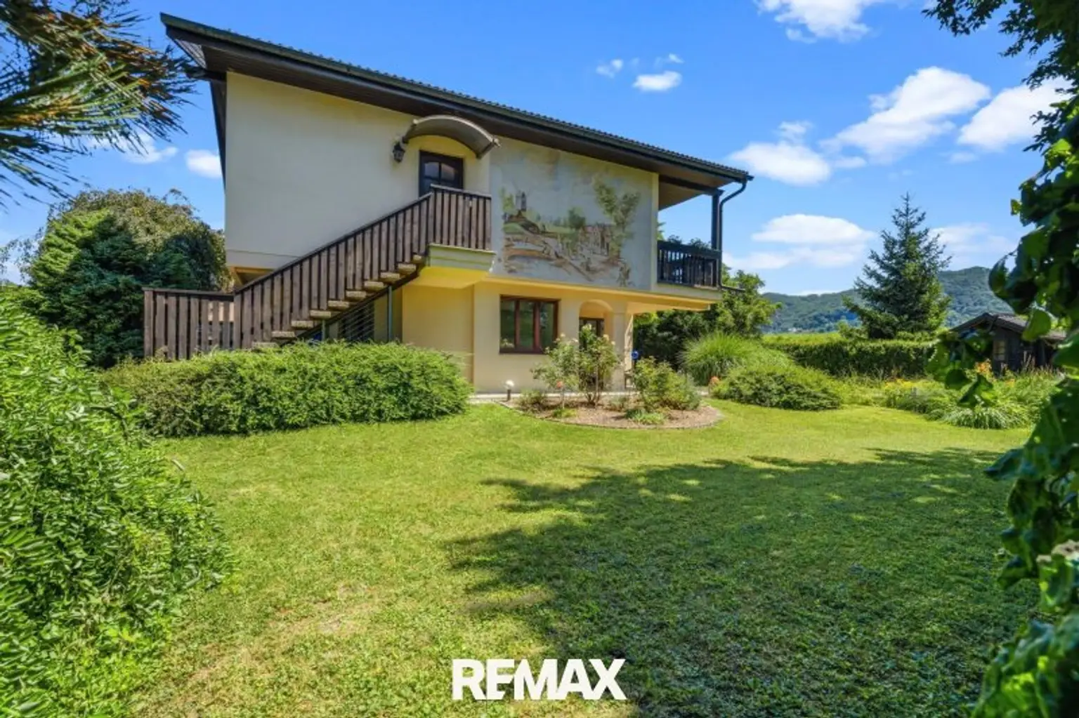 18 Haus mit Panorama