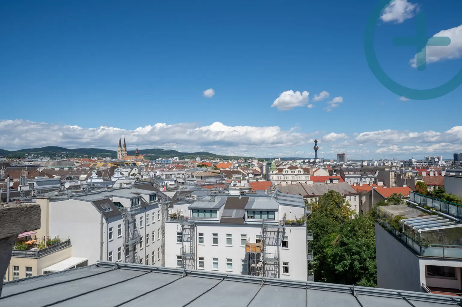 Penthouse-Etage mit XXL Terrasse
