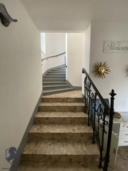 Zum Verkauf gelangt eine außergewöhnliche Villa in absoluter Bestlage von Hietzing