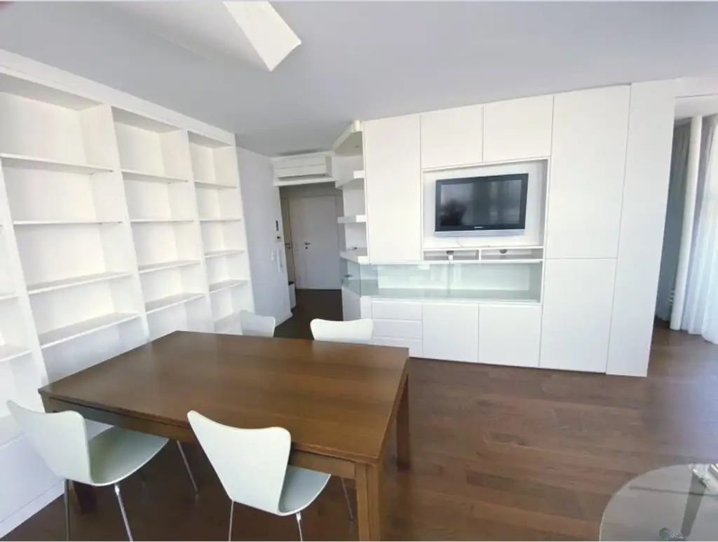 MIETWOHNUNG-INNENSTÄDTISCHE & EXQUISITE - PENTHOUSE- WOHNUNG-OHNE DACHSCHRÄGEN! mit 2,5-Zimmern in Top Lage - NASCHMARKT - 1060 WIEN!