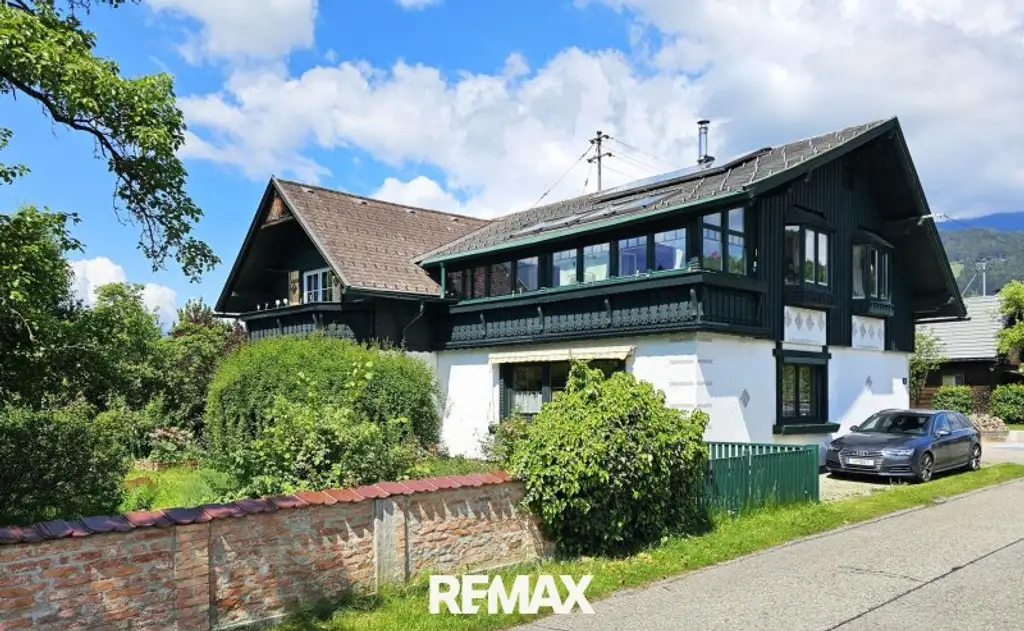 Großes Familienhaus in Siedlungslage