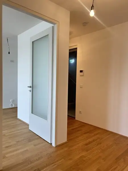 Traumhafte 3-Zimmer Wohnung in Wien: Erstbezug mit Balkon und Garage!