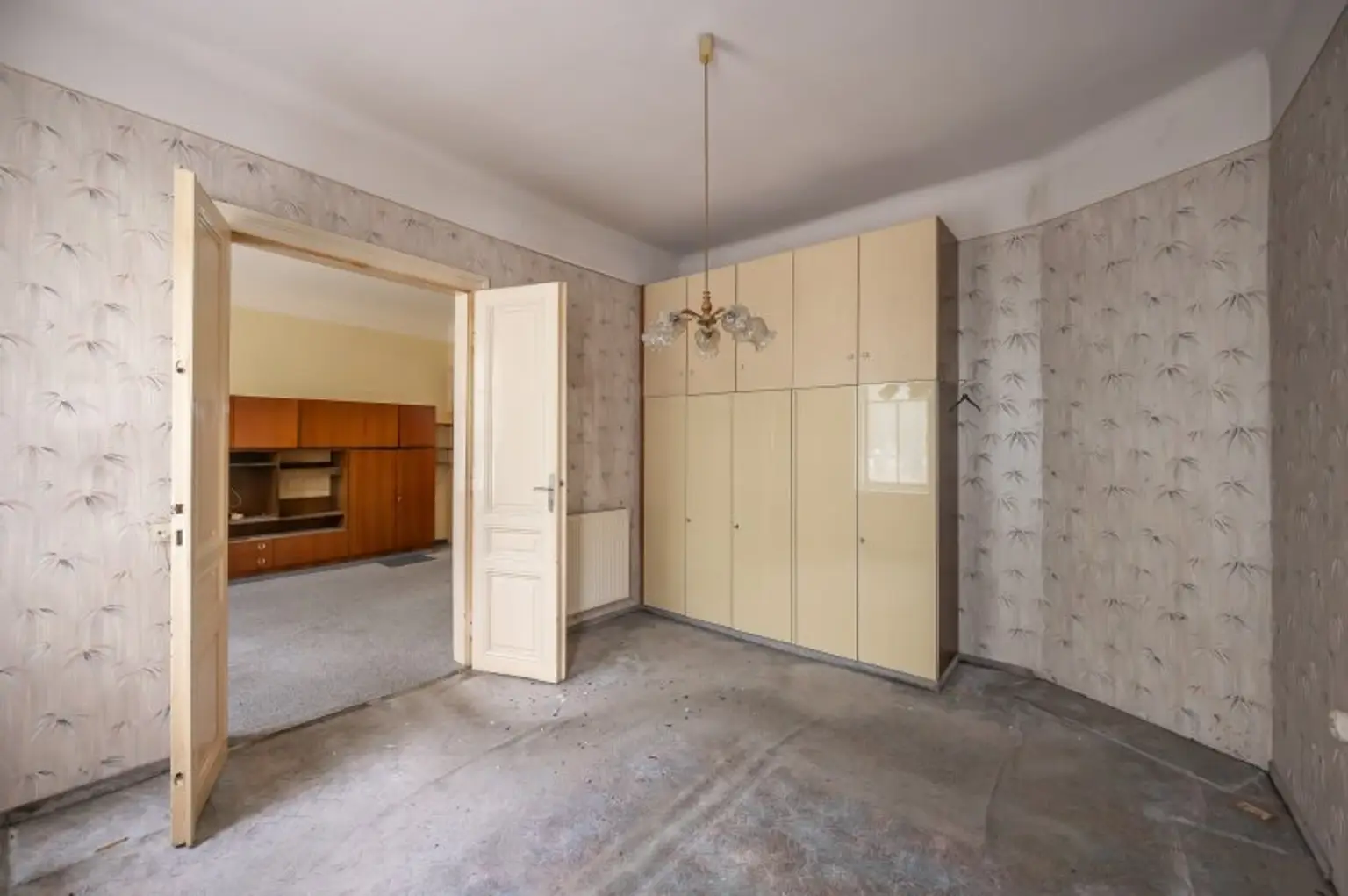 ++NEU++ sanierungsbedürftige 2-Zimmer-Wohnung in sehr guter Lage direkt am Augarten