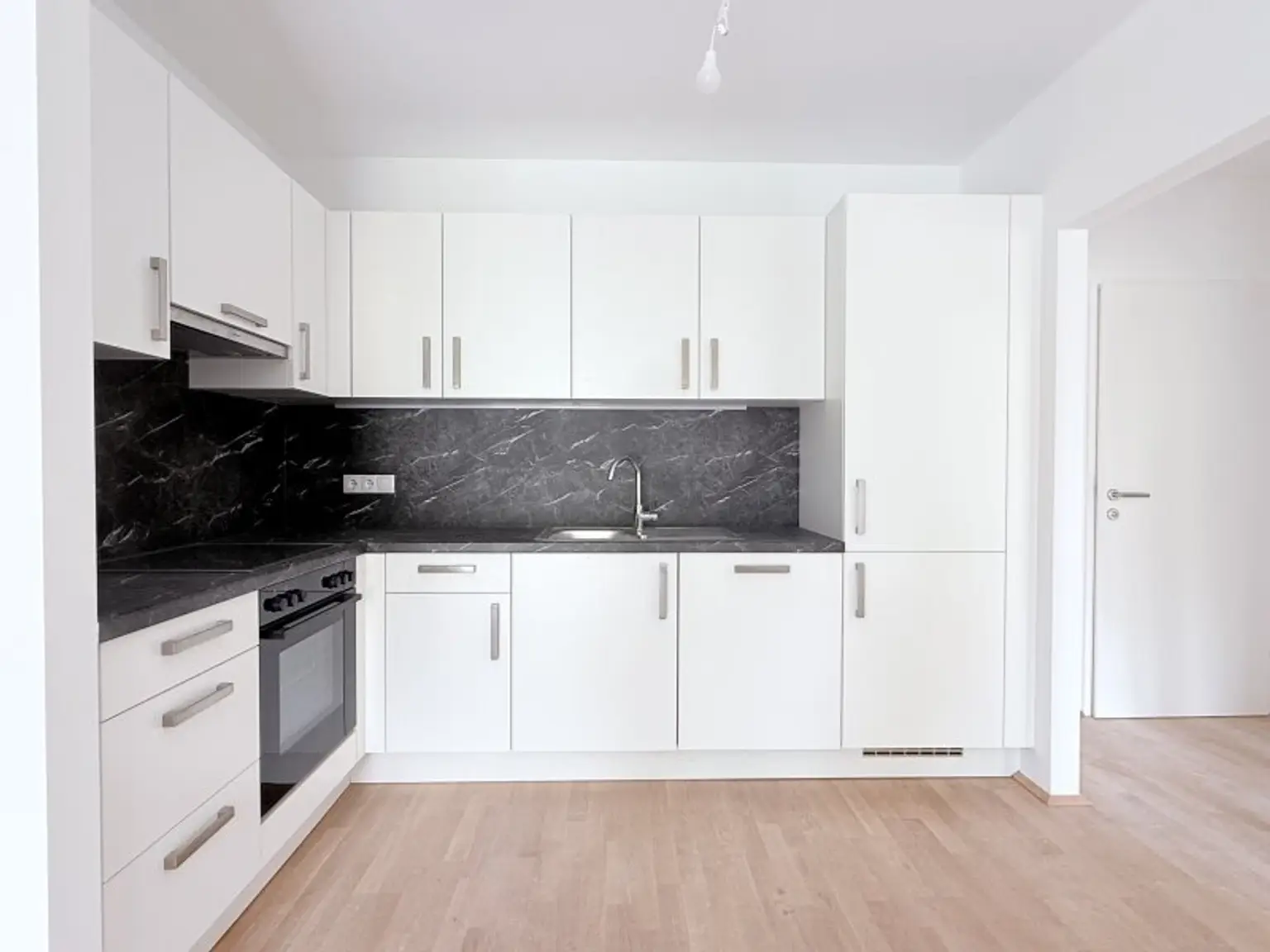 Erstbezug - Provisionsfreie und freifinanzierte Anlegerwohnung! Schöne 3 Zimmerwohnung mit Garten