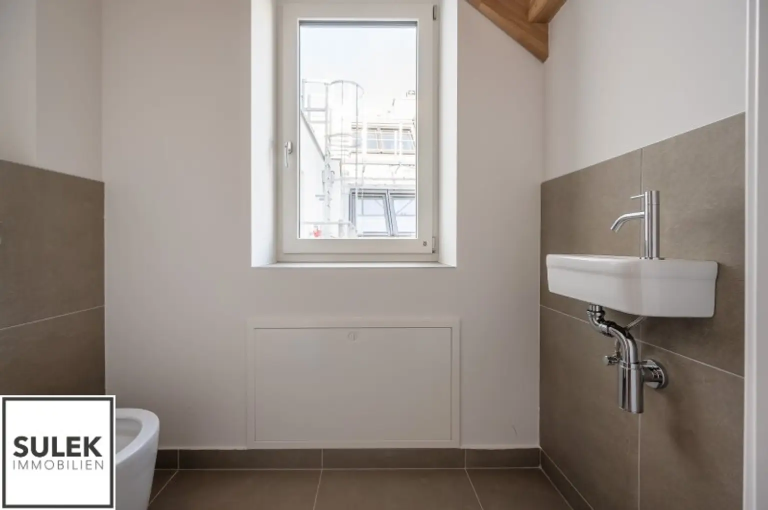 Erstbezug: 3-Zimmer-Maisonette mit hofseitiger Terrasse