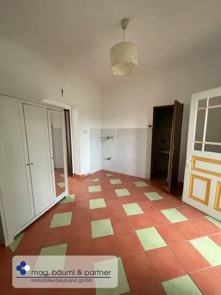 Familienhaus - ausbaufähig, mit grossem Garten und als Team zu bewohnen