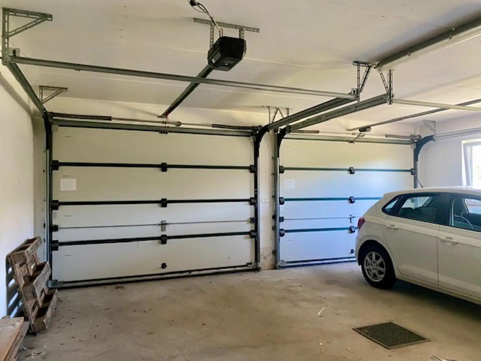 Doppelgarage, elektr. Tore
