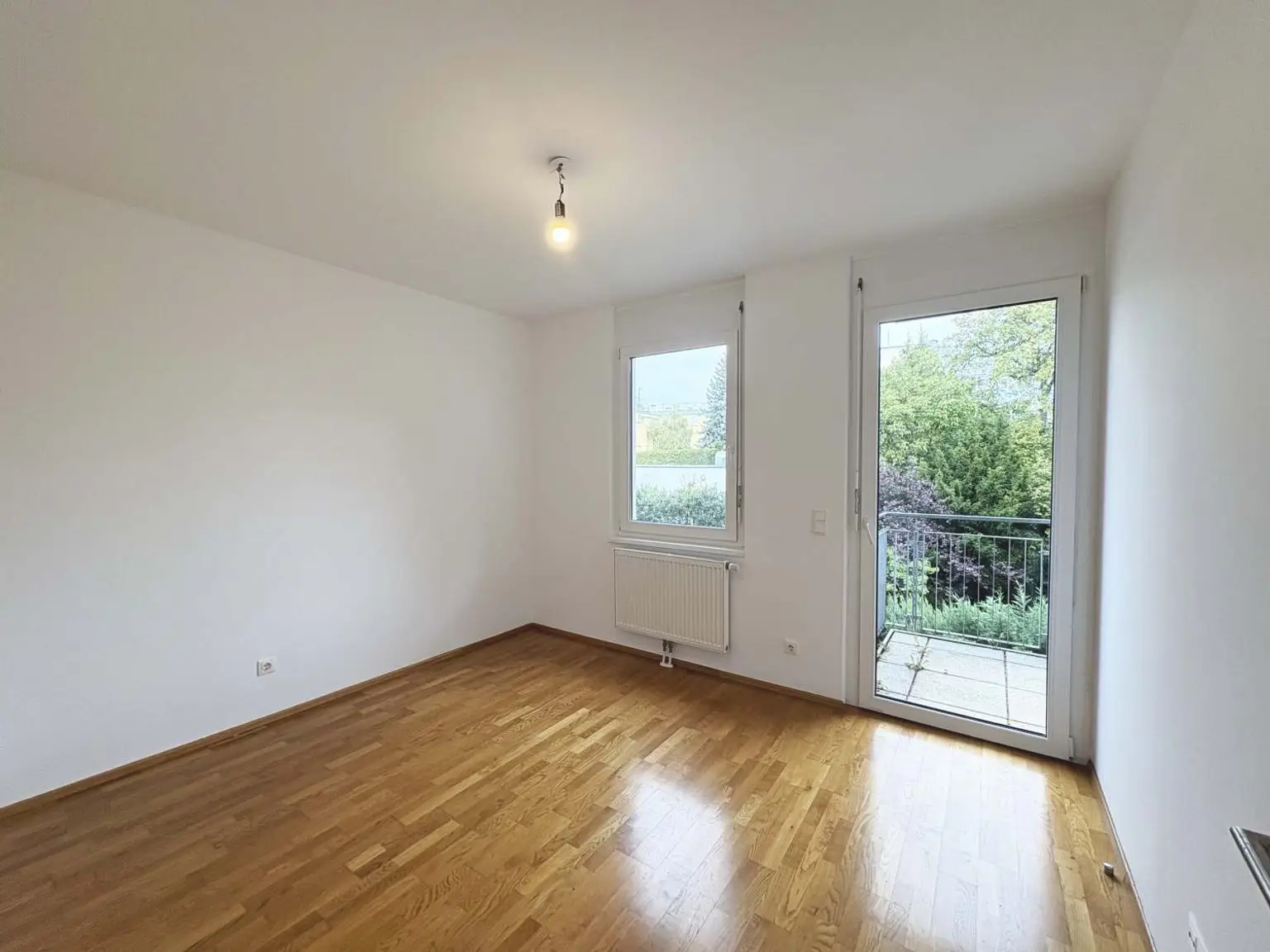 Moderne 3-Zimmer-Wohnung mit Balkon in ruhiger Seitengasse - nächst Krottenbachstraße