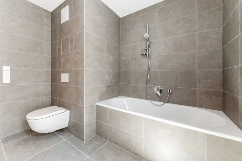 Erstbezug! Großzügige 3-Zimmer-Wohnung mit 2 Terrassen inkl. Stellplatz zu vermieten!