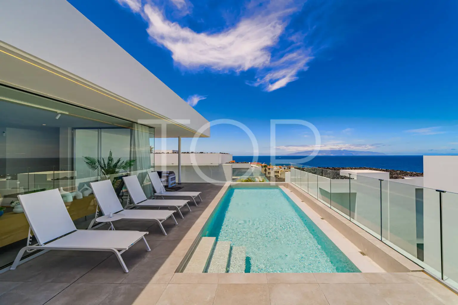 Exklusive Villa mit privatem Pool und Meerblick in Rokabella, Costa Adeje