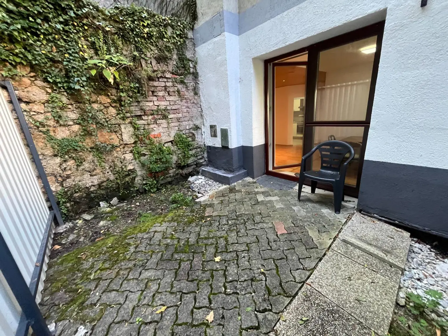 Charmante Wohnung mit Terrasse - perfekt für Paare oder Singles!