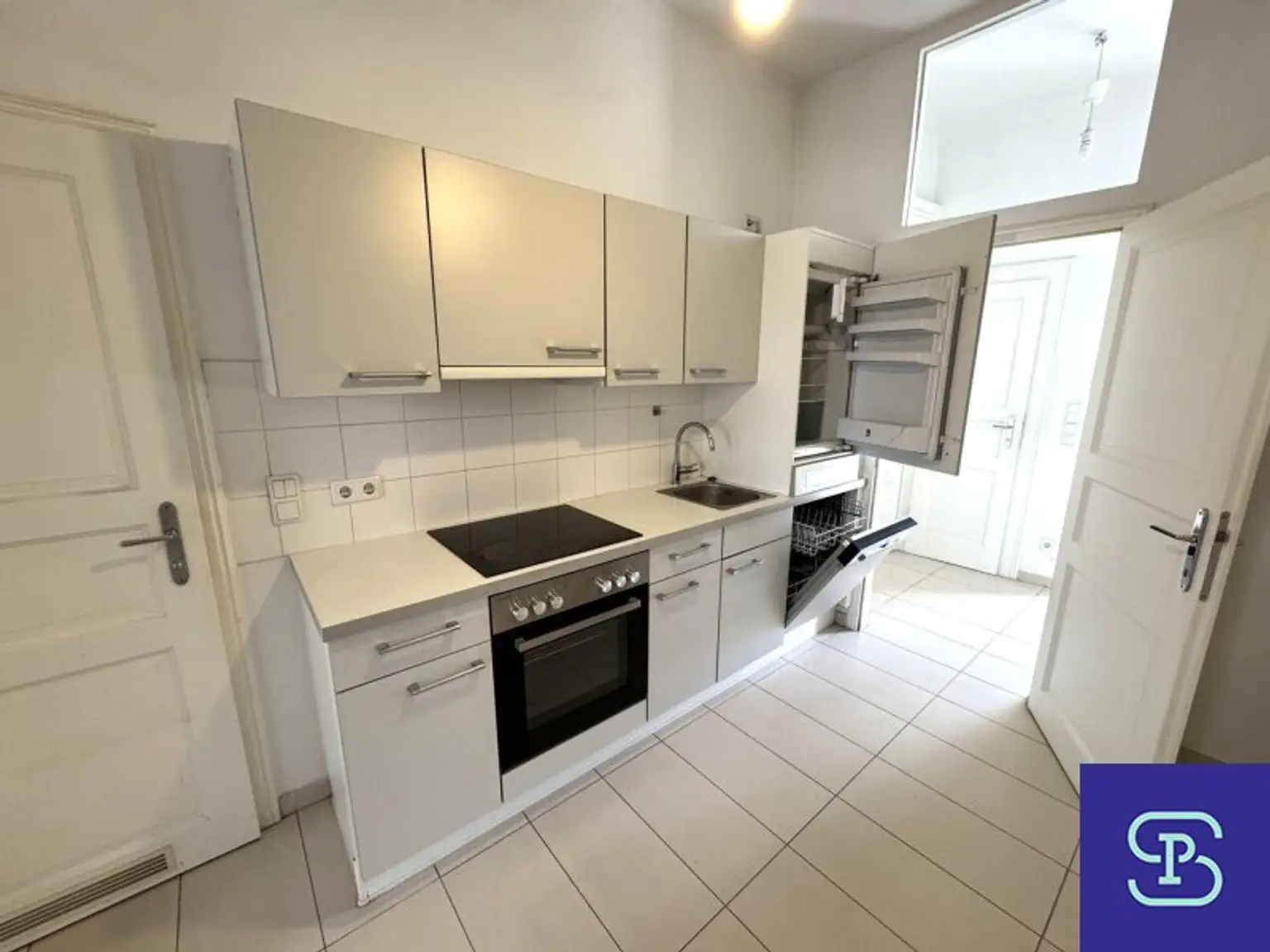 Provisionsfrei: Unbefristeter 67m² Altbau mit Einbauküche und Balkon - 1140 Wien