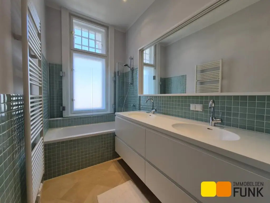 Herrschaftliche 5-Zimmerwohnung mit Balkon