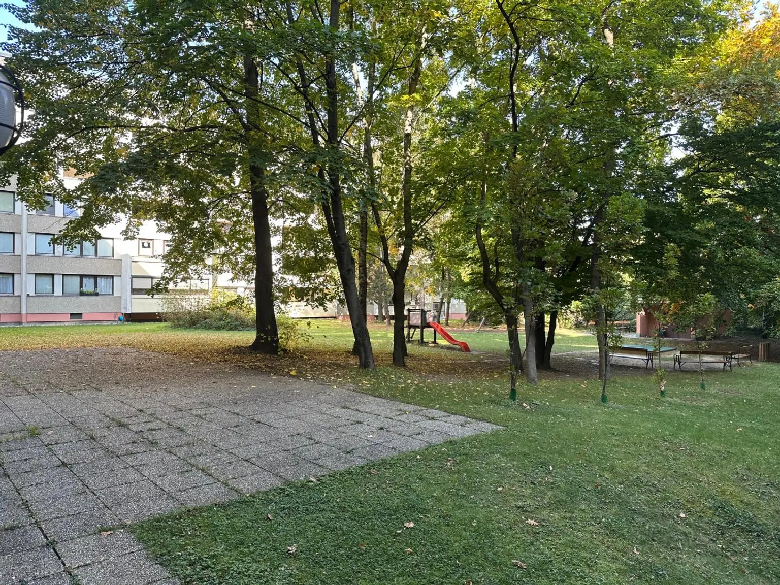 Südseitige 2-Zimmer-Wohnung mit Loggia – hell, ruhig & bestens angebunden