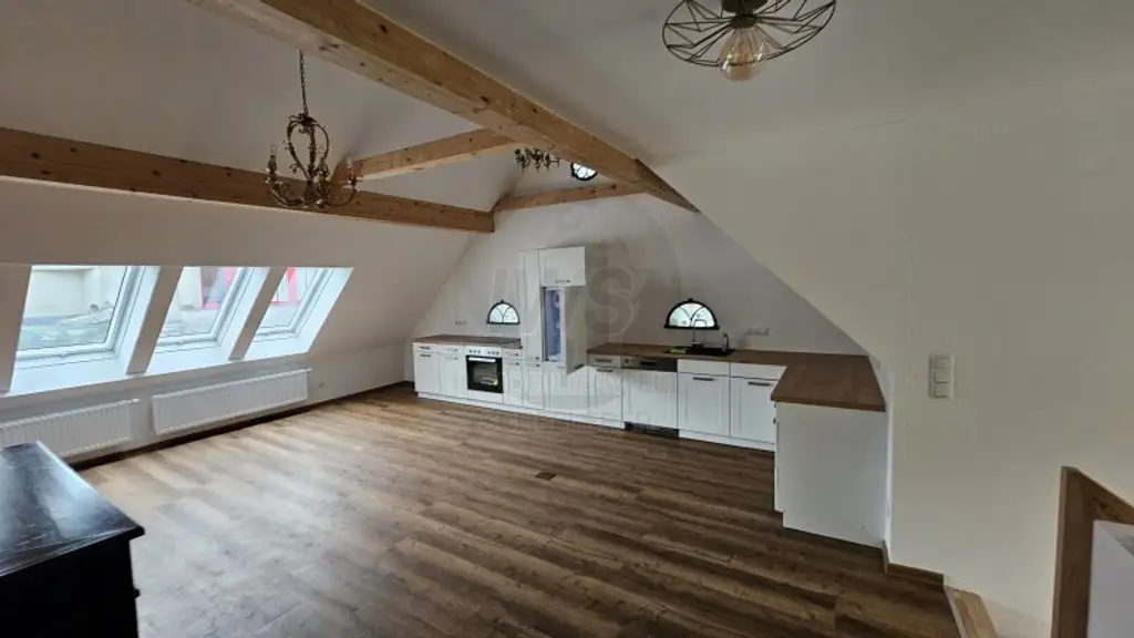 Wohnen mitten in Wels – moderne Maisonette auf zwei Ebenen (ca. 102 m²)