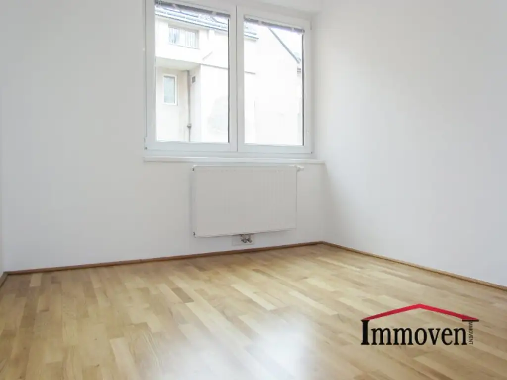 RUHELAGE -  3-Zimmerwohnung mit Balkon! (Mietbeginn 01.11.2025)