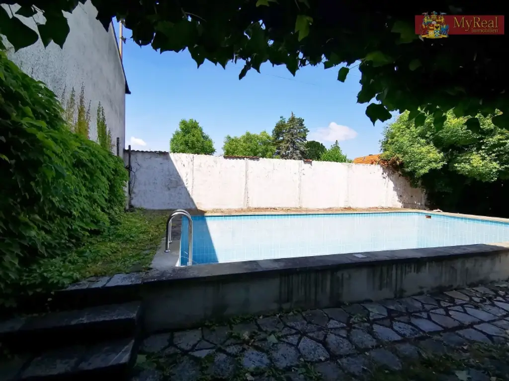 Ruheoase mit Pool  in Ruhelage