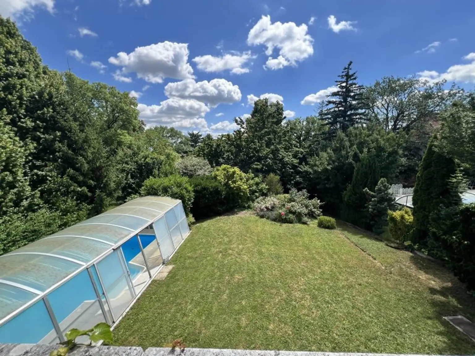 Rarität (!) Großzügige Villa in Badener Bestlage am Mitterberg mit prächtigem Garten - zentrumsnahe (!)