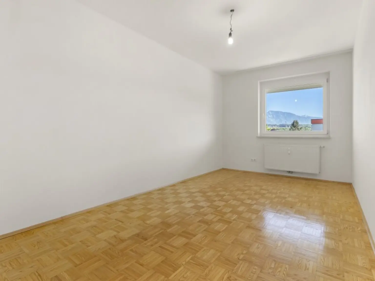 Schöne, sonnendurchflutete, ruhige und junge 94,00m² 3 Zi Wohnung in Viktring - Rekabachweg