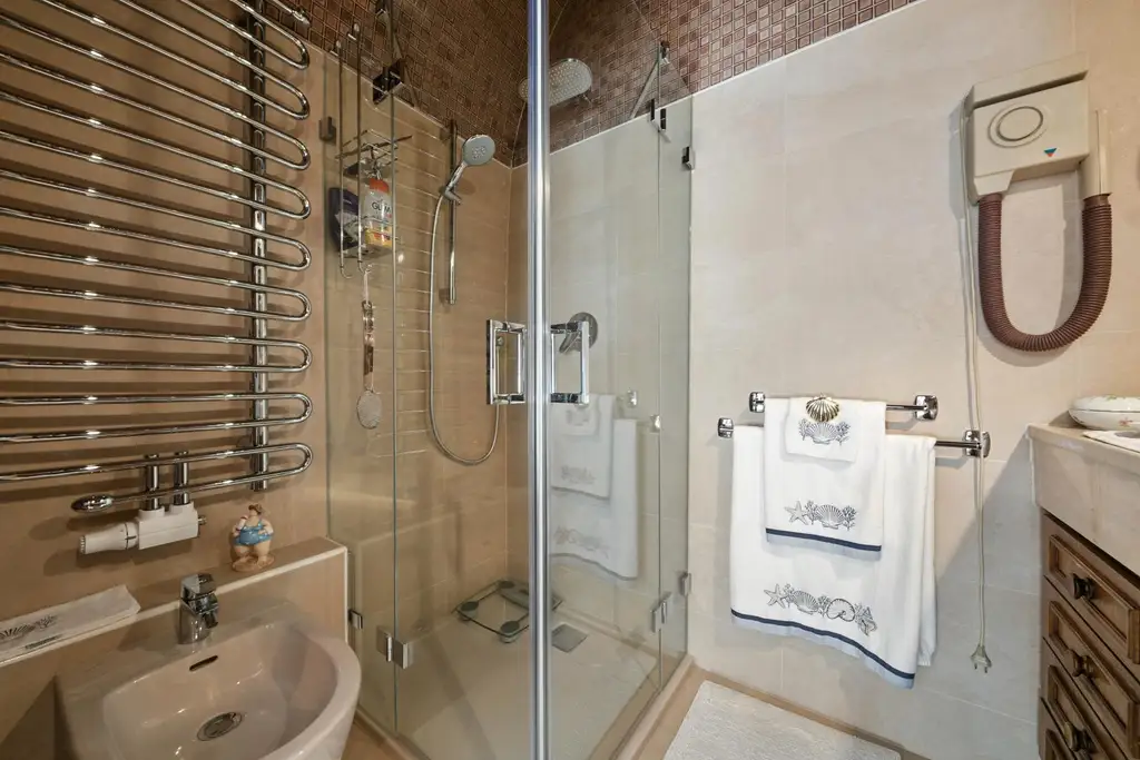 EINZIGARTIGE STILALTBAU-RESIDENZ IM HERZEN DER KREMSER ALTSTADT!