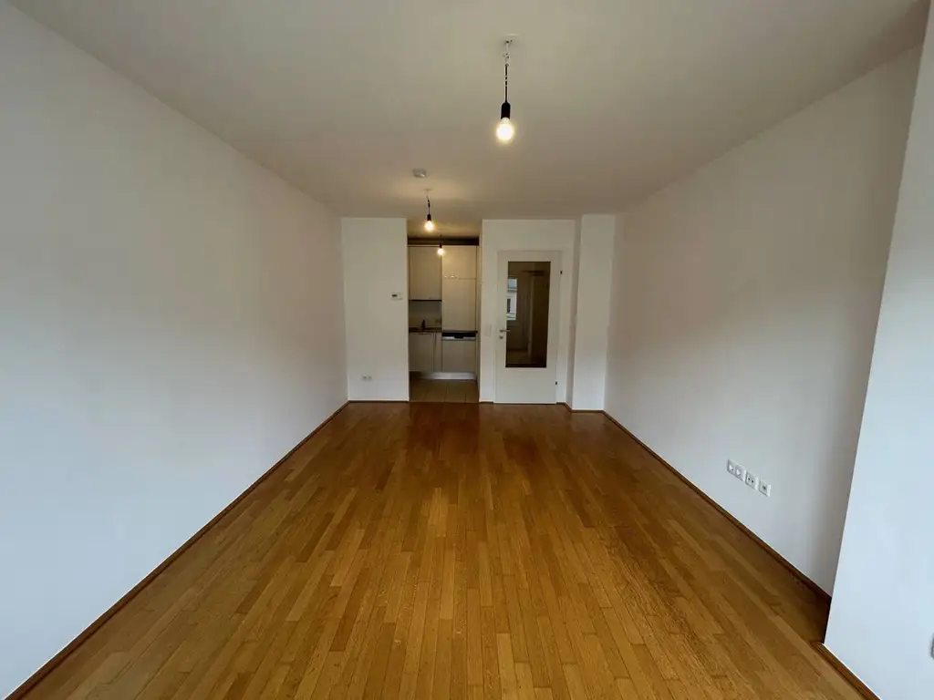 Moderne 2-Zimmer-Wohnung mit Balkon im 15. Bezirk!