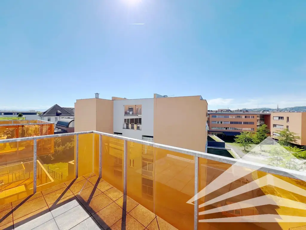 SQUADRO - teilmöblierte westseitige 3-Zimmer Wohnung mit Balkon in zentraler Lage!