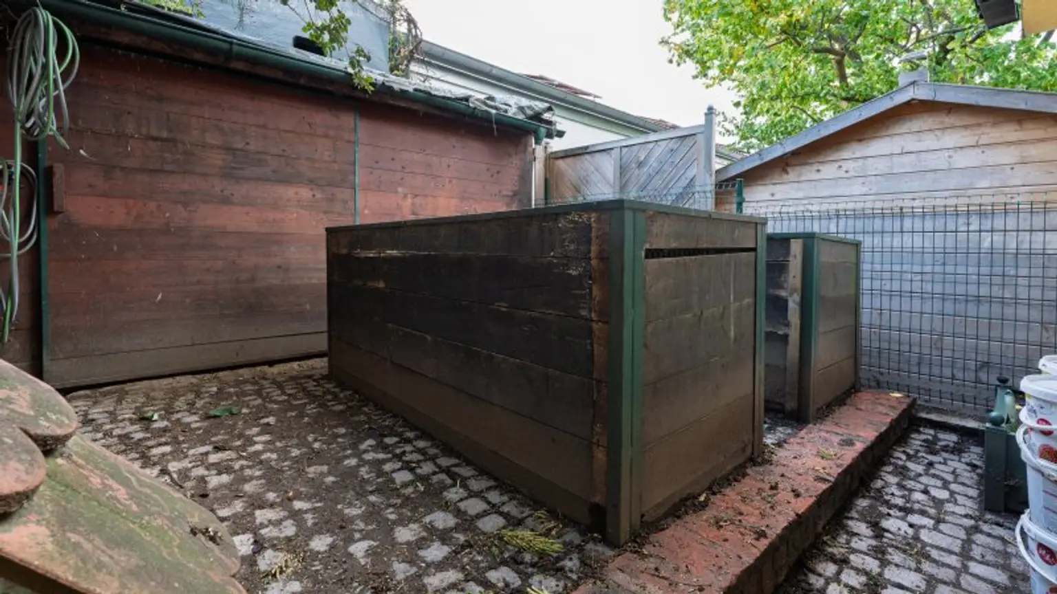 Paradies-Liebhaber aufgepasst! Detailreiches Ein oder Mehrfamilienhaus!