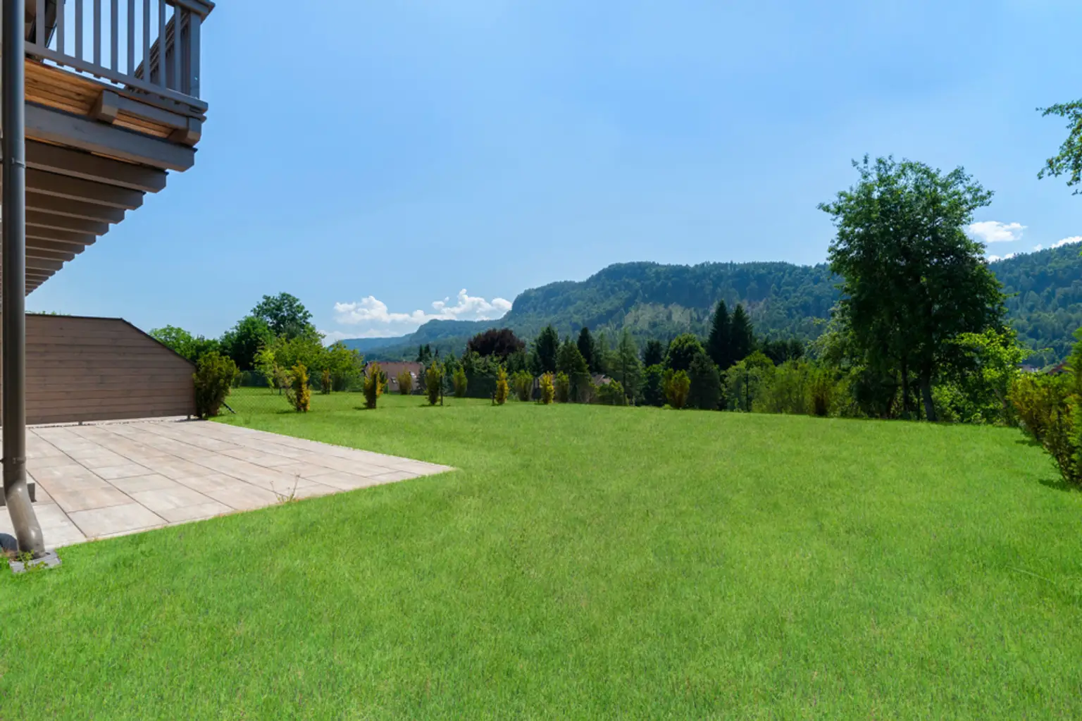 Neubau-Erstbezug: Doppelhaushälften in Naturlage mit Südblick
