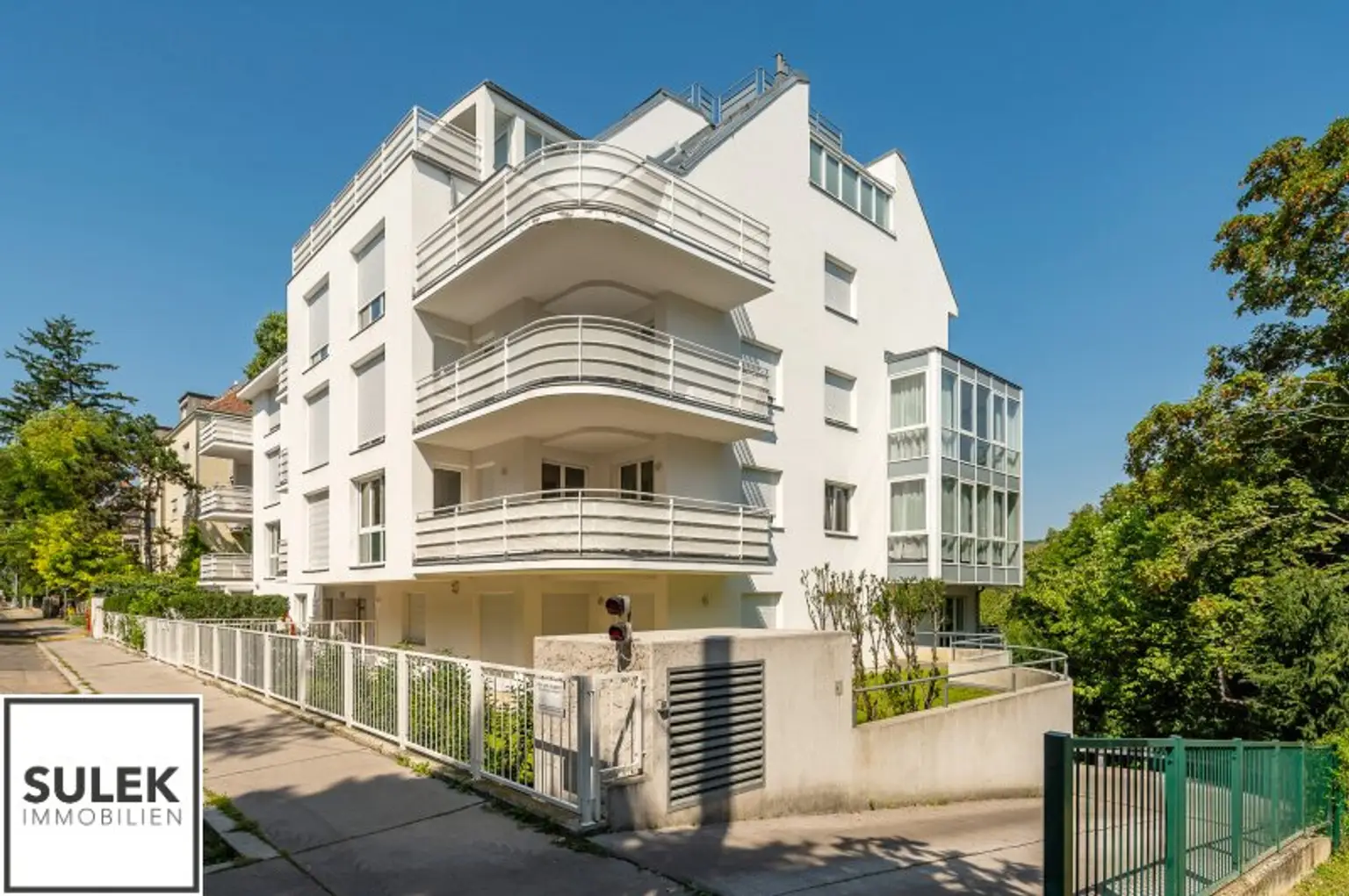 3-Zimmer Wohnung mit Balkon, Grünblick & optionalem KFZ-Stellplatz