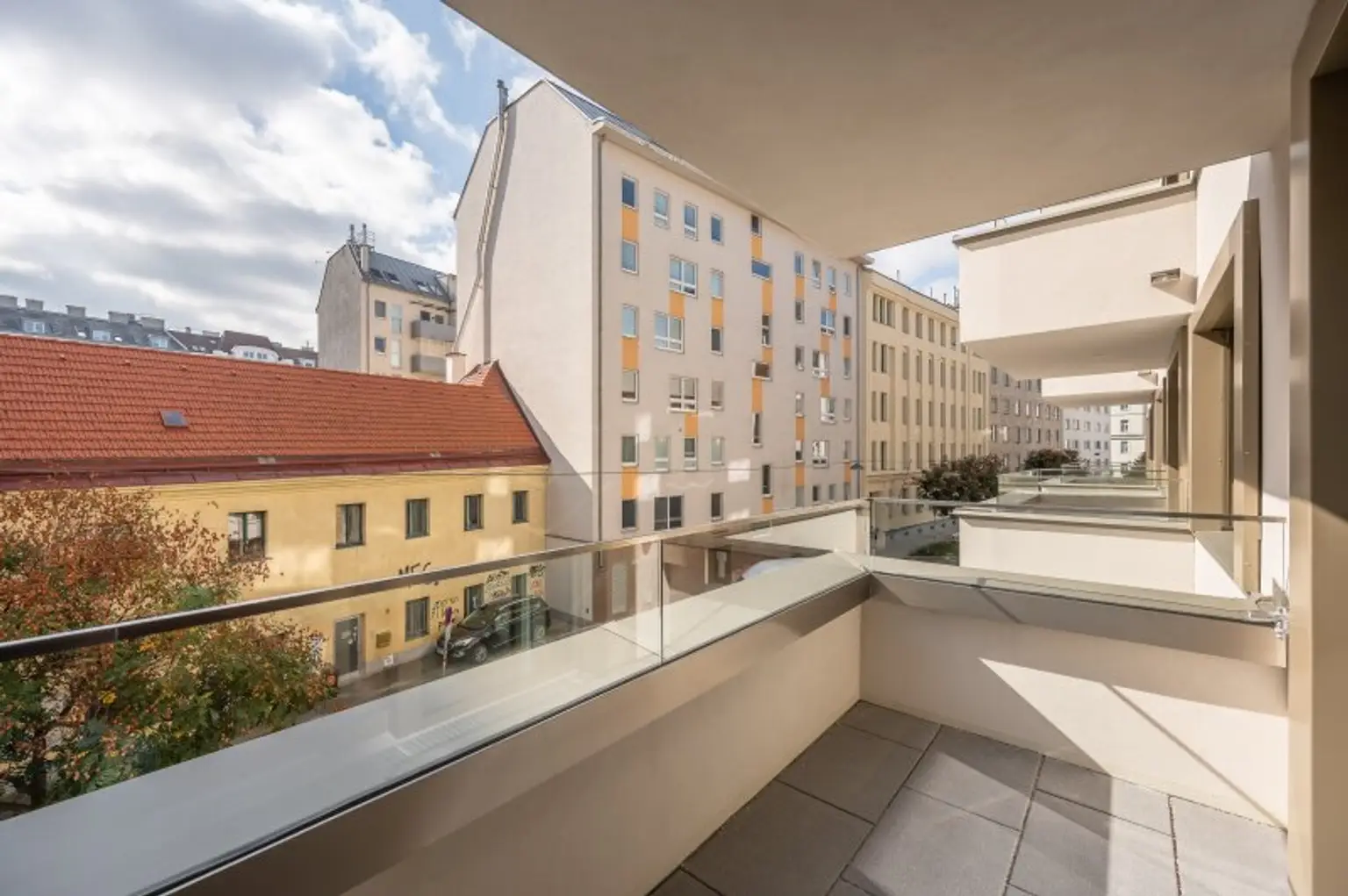 ++MOLLARD 50++ Moderne 2-Zimmer-Wohnung mitten im Herzen der Stadt (1/10)