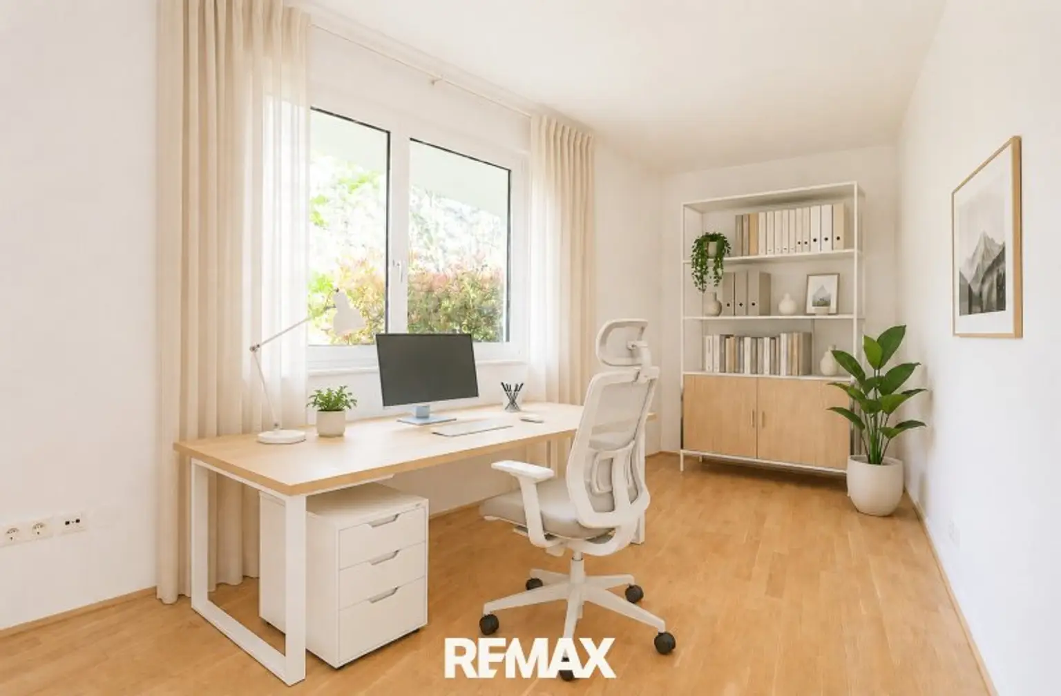 Arbeitszimmer (virtuell eingerichtet)
